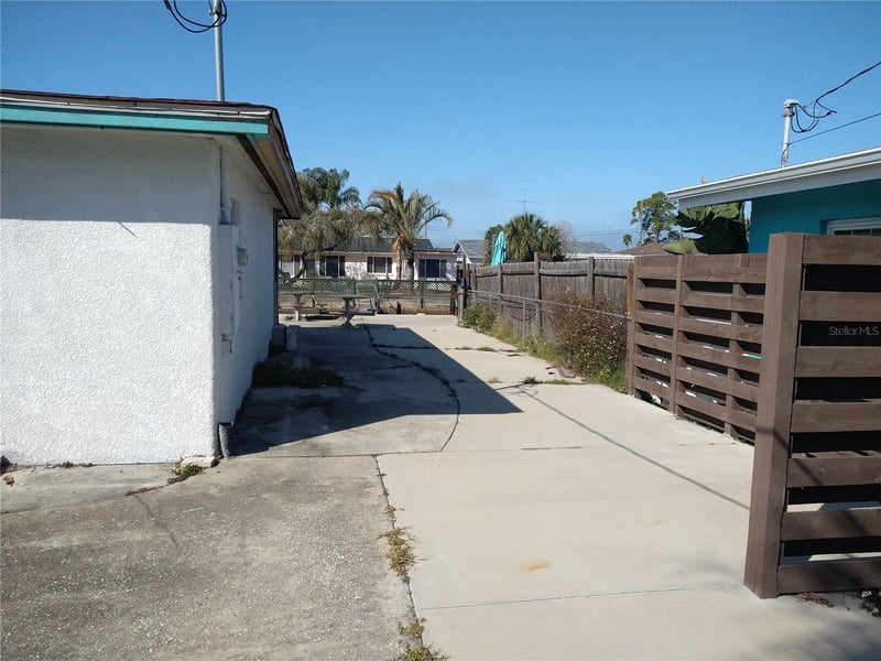 13923 Old Dixie Hw, Hudson, FL 34667