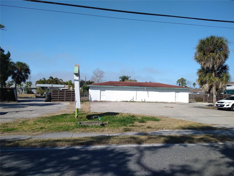 13923 Old Dixie Hw, Hudson, FL 34667