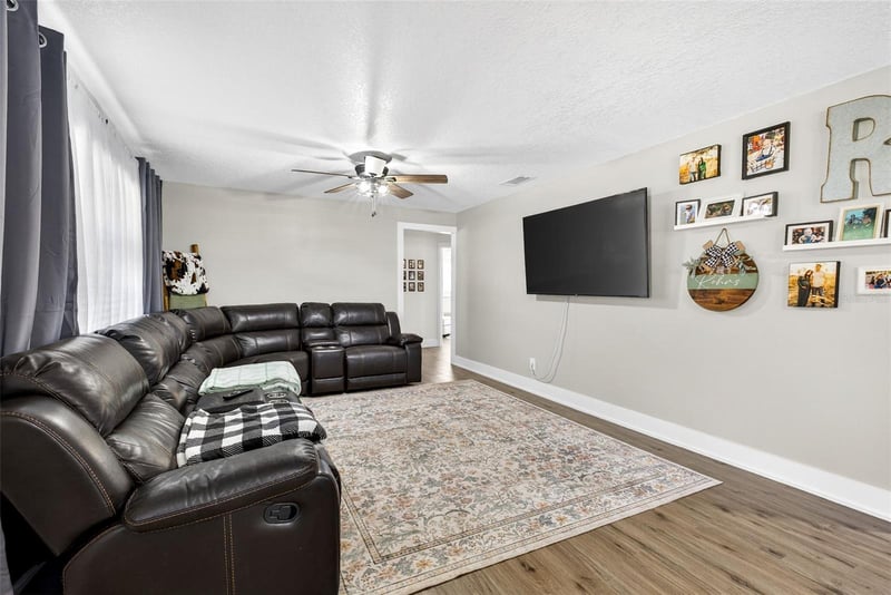 4701 Sam Allen Rd, Plant, FL 33565