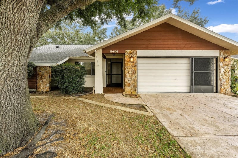 8626 Woodbridge Dr, New Port Richey, FL 34655