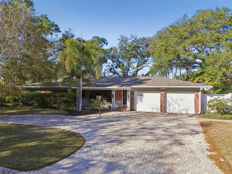 4633 Longfellow Ave, Tampa, FL 33629