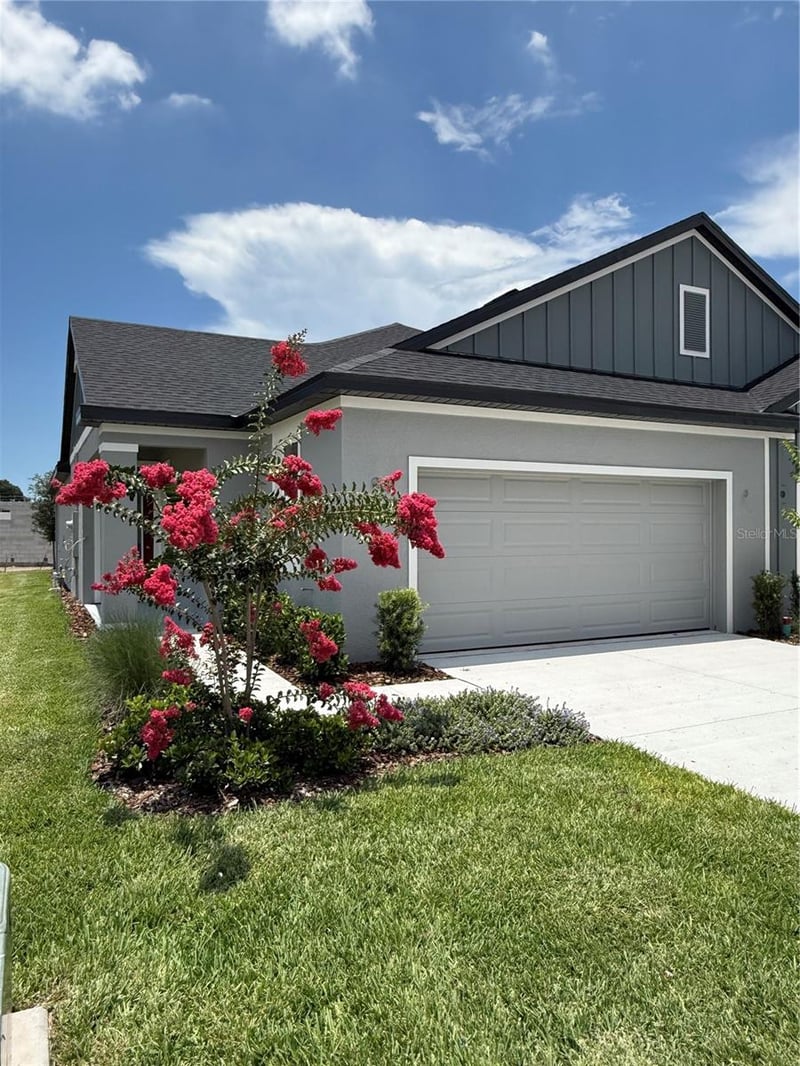 3694 Nandina Cir, Sun City Center, FL 33573