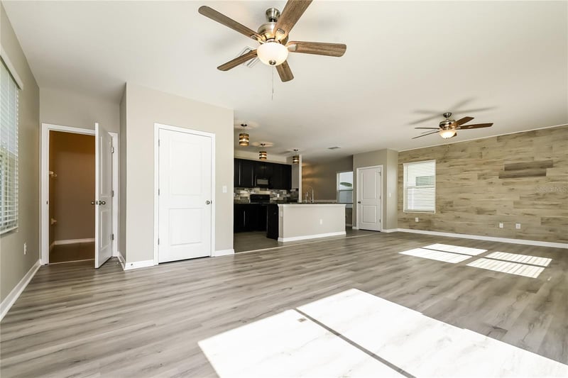 4106 Willow Hammock Dr, Palmetto, FL 34221