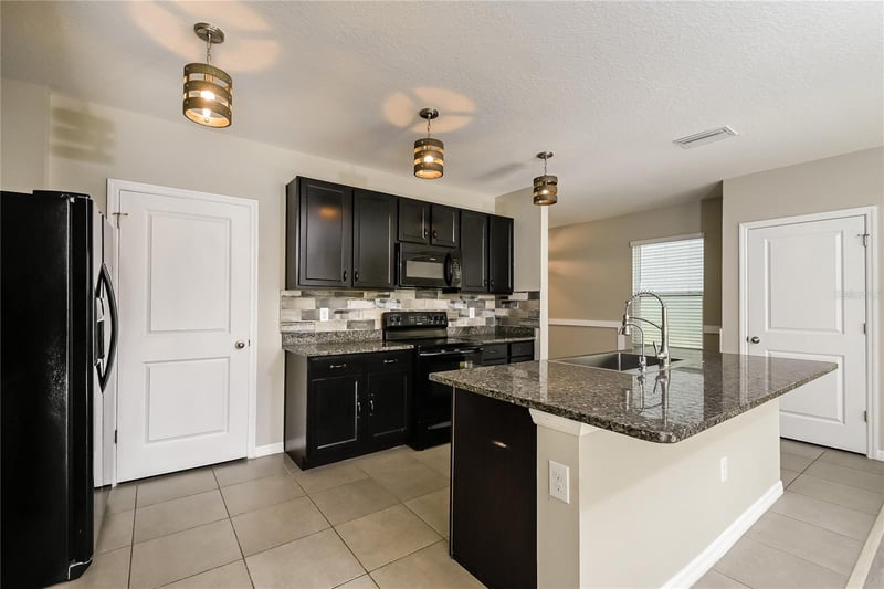 4106 Willow Hammock Dr, Palmetto, FL 34221