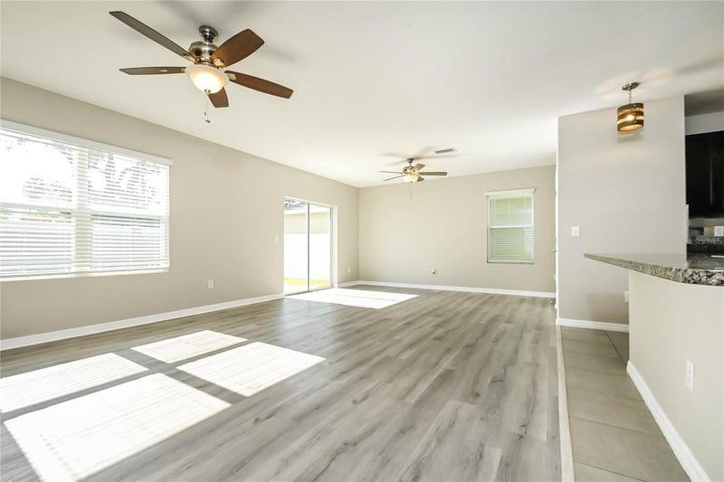 4106 Willow Hammock Dr, Palmetto, FL 34221
