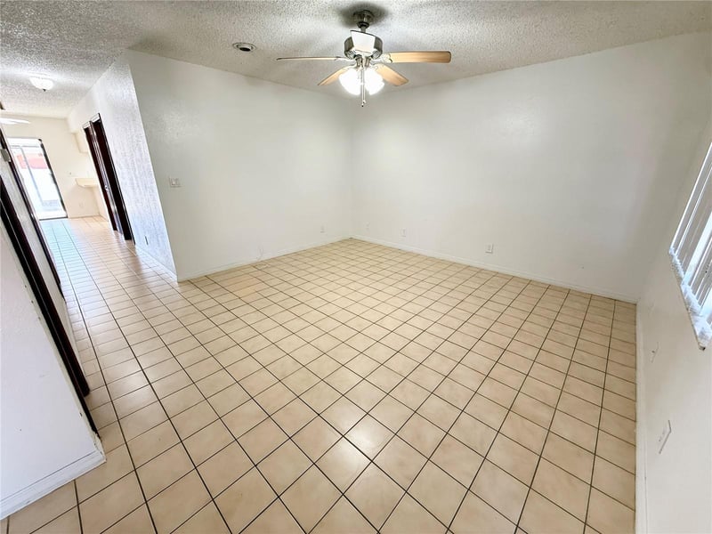 8336 Jackson Springs Rd, Tampa, FL 33615