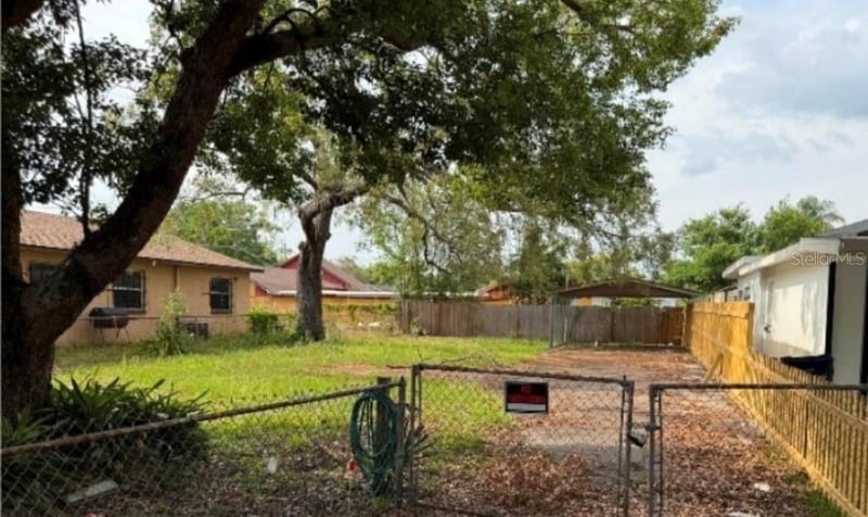 1422 12 Bougainvillea Ave, Tampa, FL 33612
