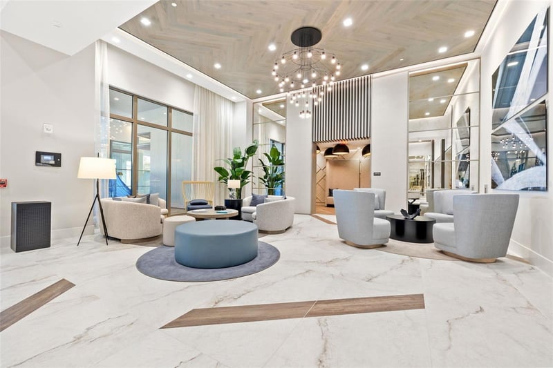 301 1st St #3205, St Petersburg, FL 33701