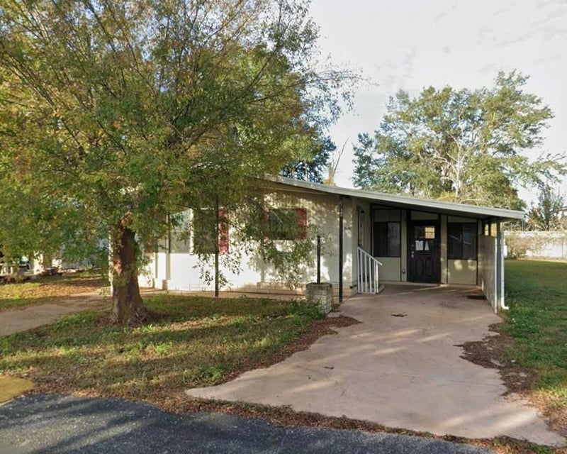 5325 Ixora St, Zephyrhills, FL 33541