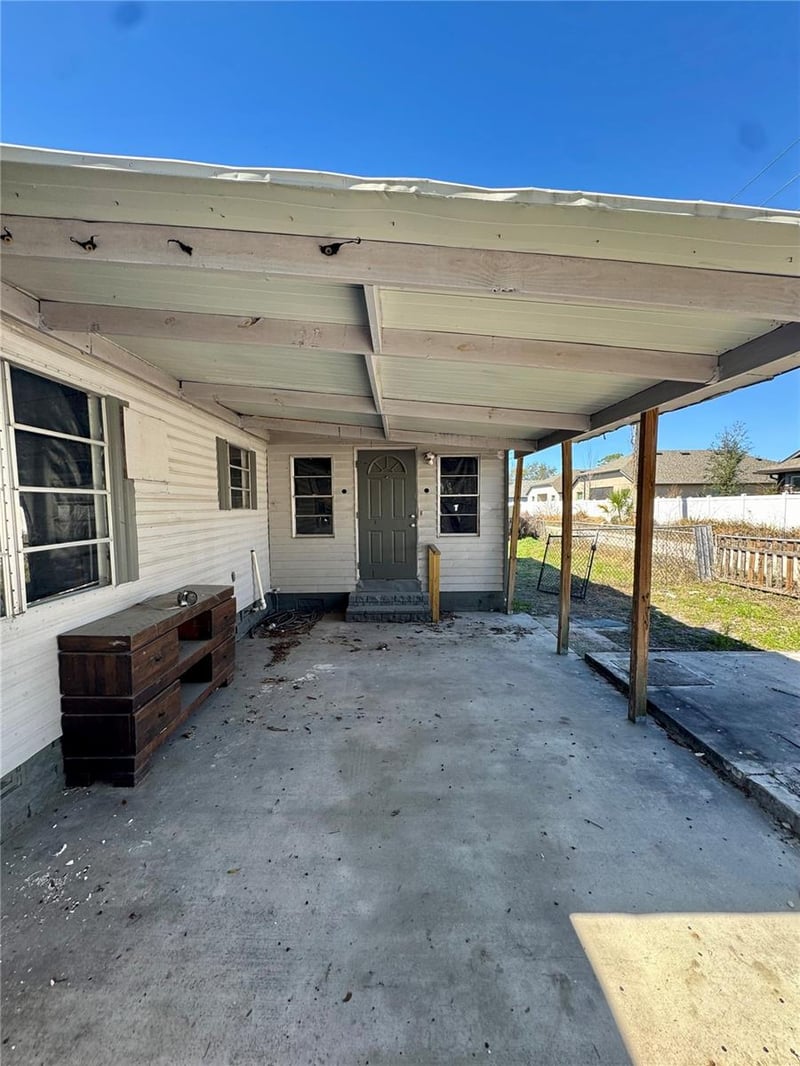 4951 Patio Dr, Zephyrhills, FL 33541