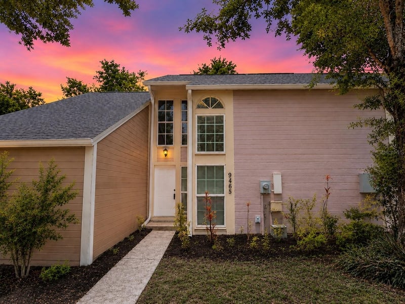 9465 Forest Hills Cir, Tampa, FL 33612