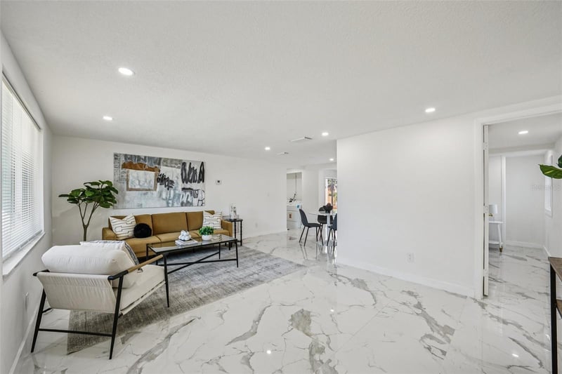 6832 16th Way, St Petersburg, FL 33712