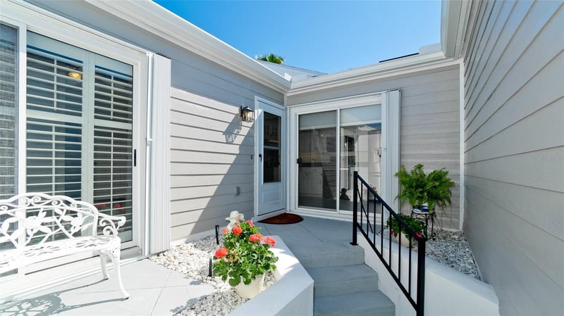 507 Sanderling Cir, Bradenton, FL 34209