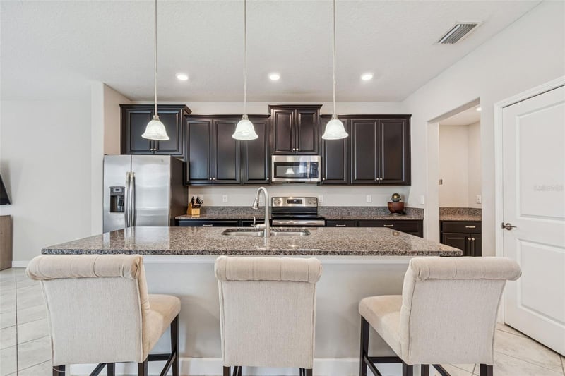 6867 Citrus Creek Ln, Tampa, FL 33625