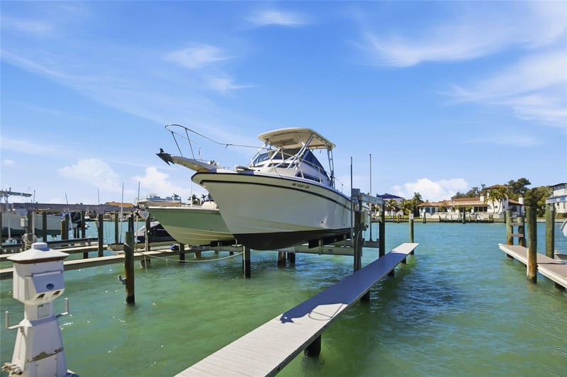 534 Pinellas Bayway #101, St Petersburg, FL 33715