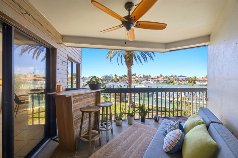 534 Pinellas Bayway #101, St Petersburg, FL 33715