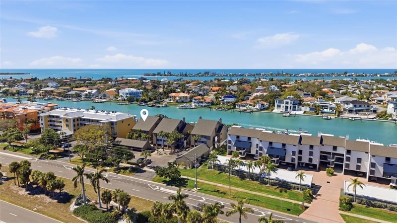 534 Pinellas Bayway #101, St Petersburg, FL 33715