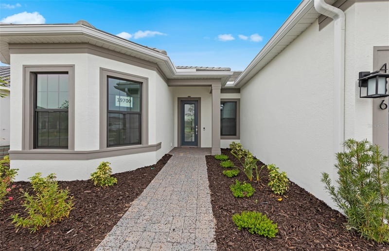 4826 Empire Landing Rn, Lakewood Ranch, FL 34211