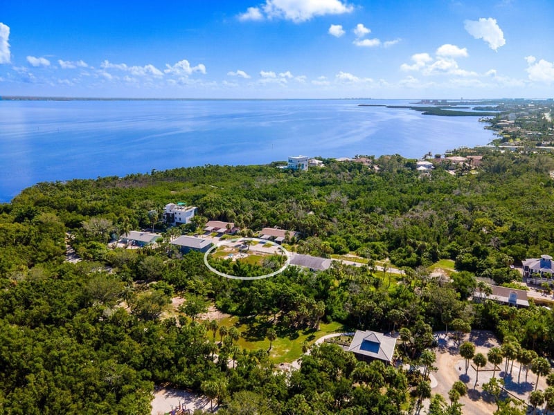 681 Gulf Bay Rd, Longboat Key, FL 34228