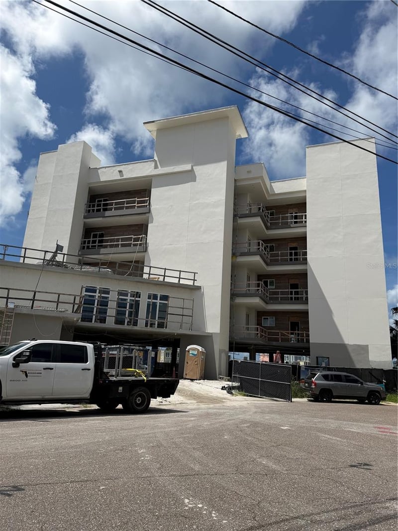 211 Skiff Point #2B, Clearwater, FL 33767