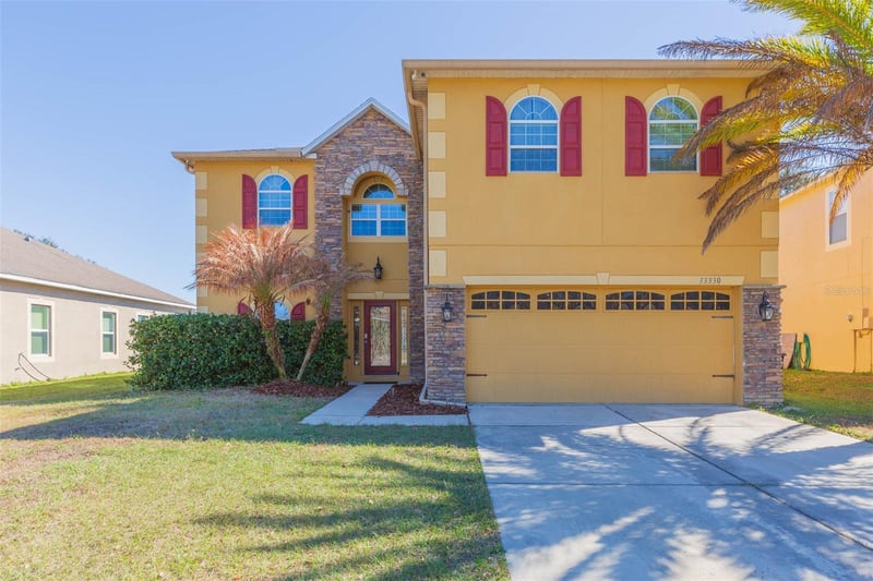 13330 Waterford Castle Dr, Dade City, FL 33525