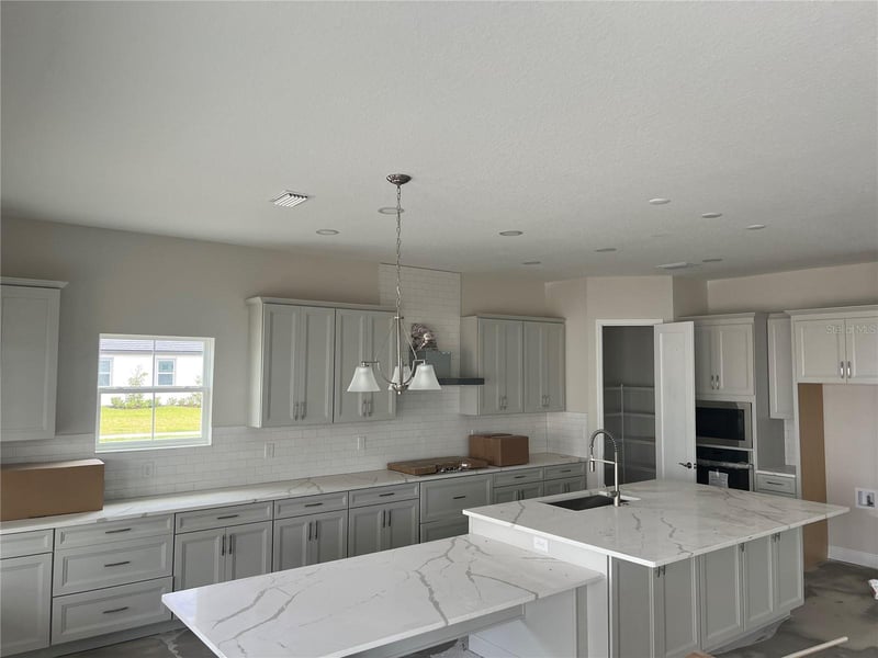 10245 Cross River Trl, Parrish, FL 34219