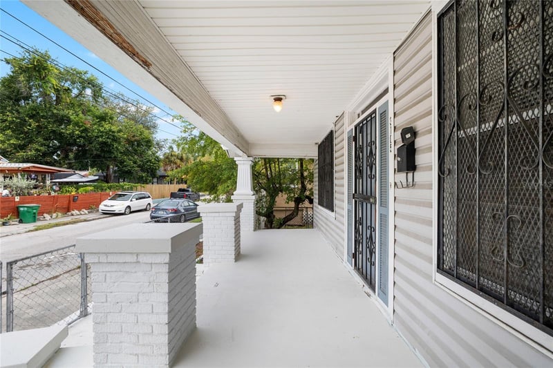 3105 16th St, Tampa, FL 33605