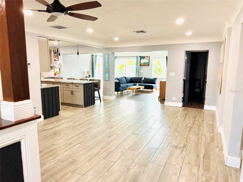 8280 32nd Ave, St Petersburg, FL 33710