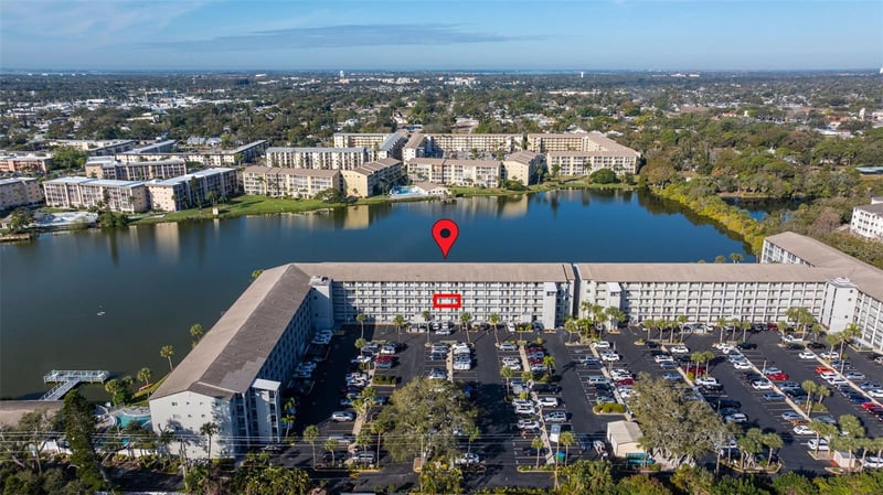 3408 Lake Bayshore Dr #P-317, Bradenton, FL 34205