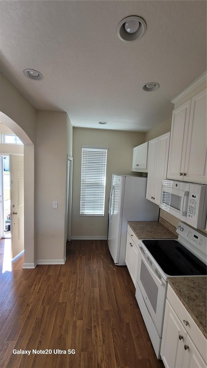 8810 Walnut Gable Ct, Riverview, FL 33578