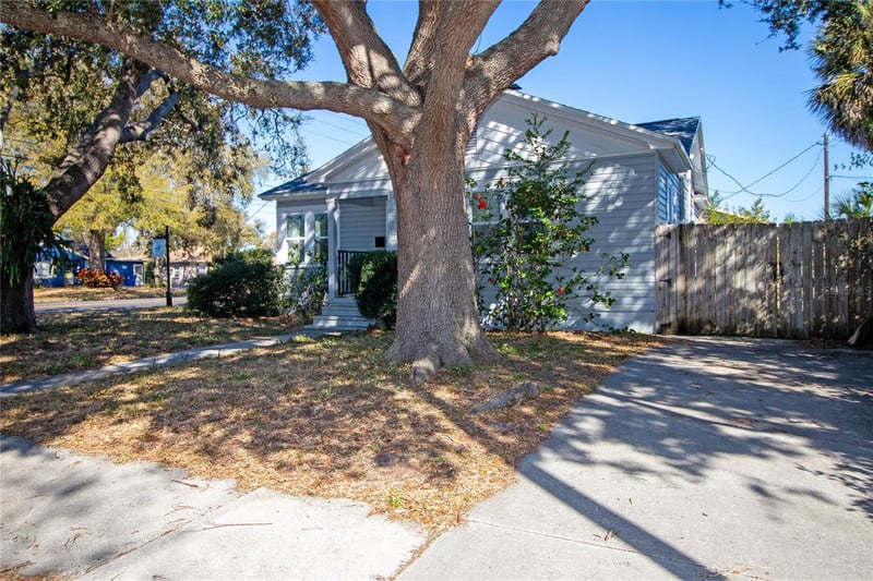1547 35th Ave, St Petersburg, FL 33704