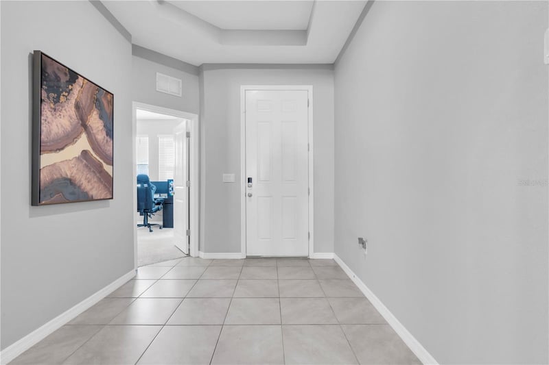 528 Ocean Spray Dr, Ruskin, FL 33570