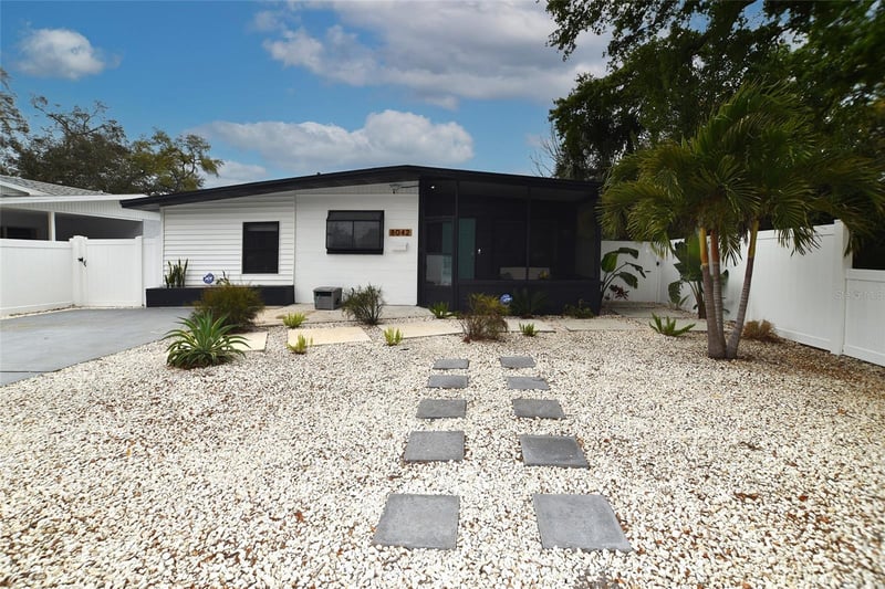 8042 36th Ave, St Petersburg, FL 33710