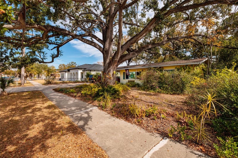 2306 Lois Ave, Tampa, FL 33629