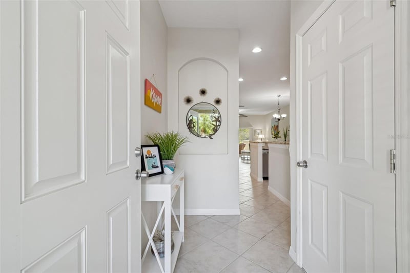 11133 Kapok Grand Cir, Madeira Beach, FL 33708