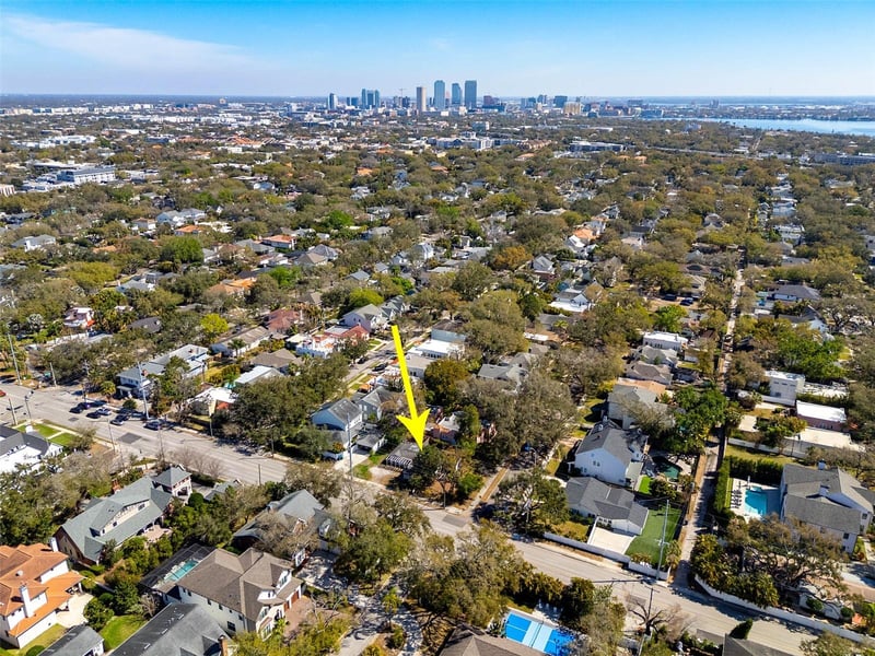 2627 Watrous Ave, Tampa, FL 33629