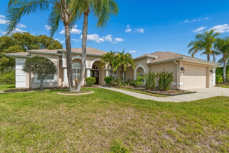 7424 Melogold Cir, Land O Lakes, FL 34637