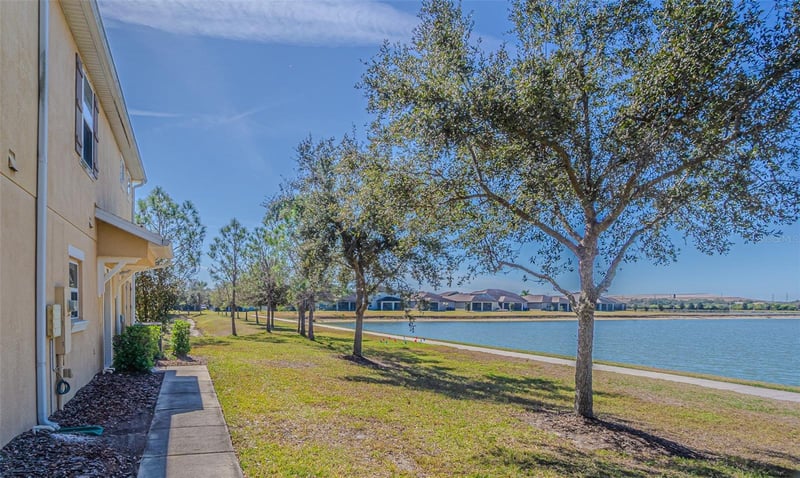 9303 American Hickory Ln, Riverview, FL 33578