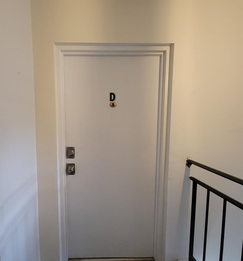 1143 85th Ter #D, St Petersburg, FL 33702