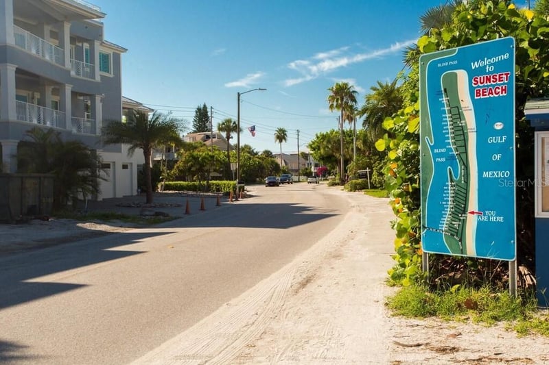 8475 Gulf Blvd #12A, Treasure Island, FL 33706