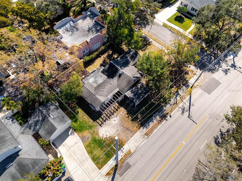 2627 Watrous Ave, Tampa, FL 33629