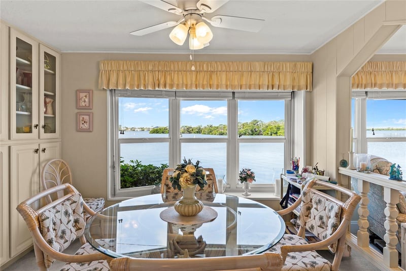 323 Terra Ceia Dr, Palmetto, FL 34221