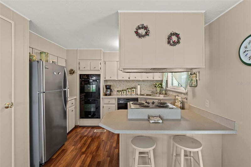 323 Terra Ceia Dr, Palmetto, FL 34221