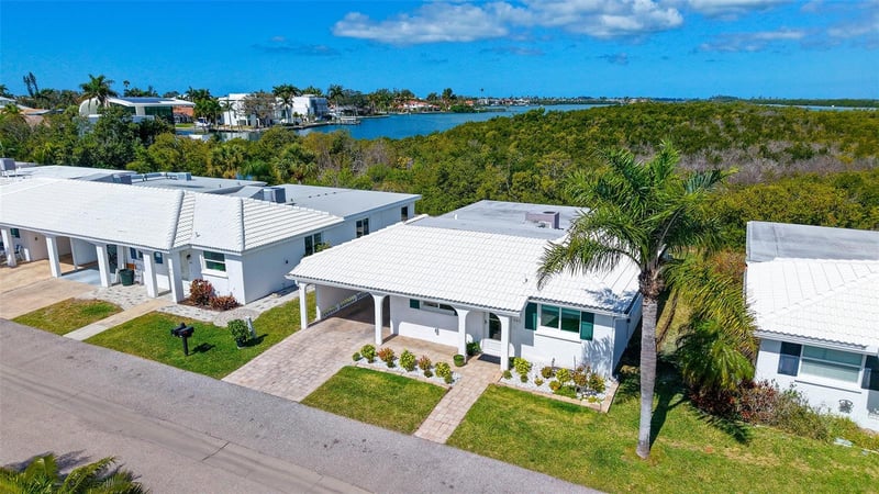 909 Spanish Dr, Longboat Key, FL 34228