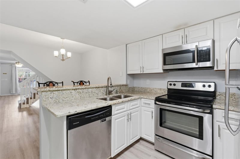 2183 Fox Chase Blvd, Palm Harbor, FL 34683