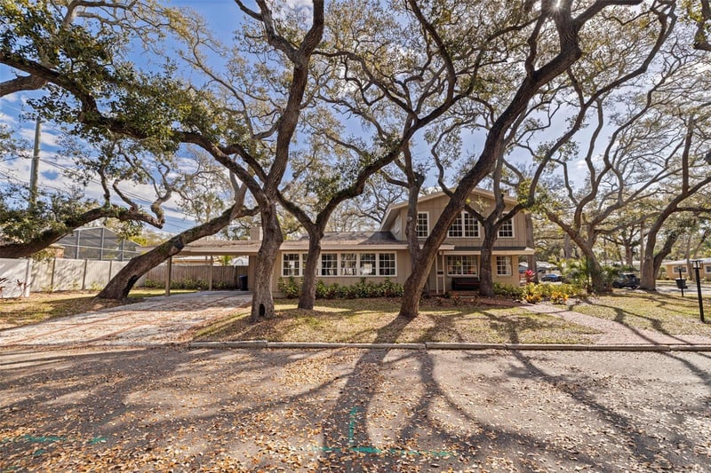 2901 Pelham Rd, St Petersburg, FL 33710