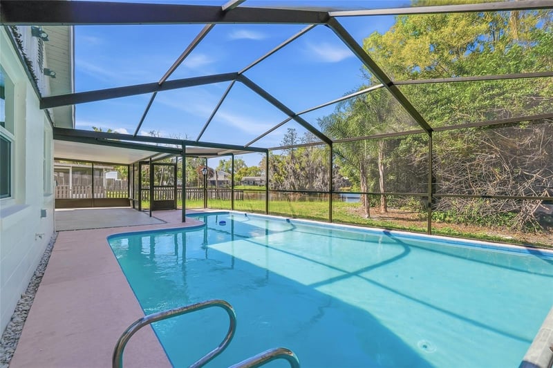 16133 Sandcrest Way, Tampa, FL 33618