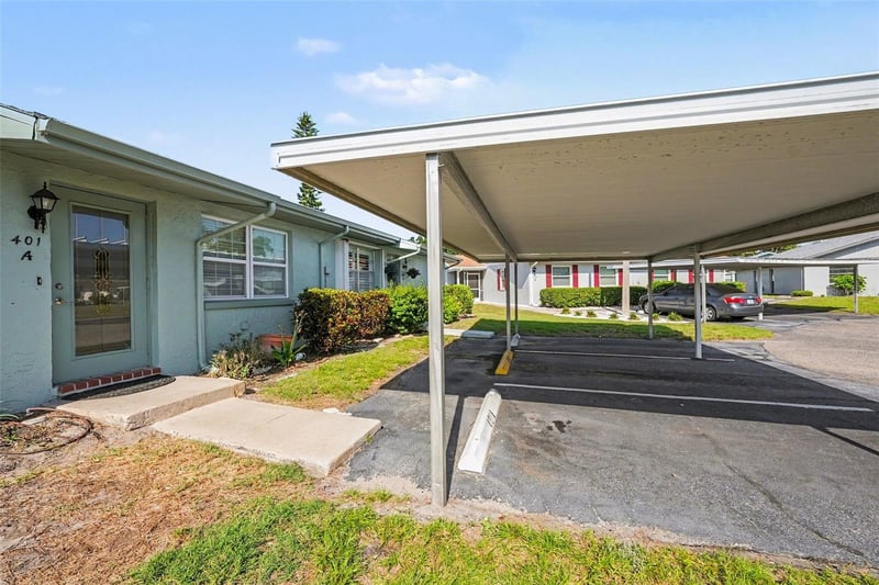 401 Finchley Ct #A, Sun City Center, FL 33573