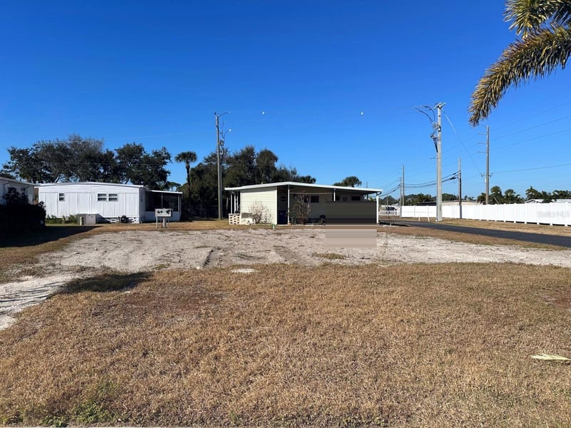5302 Chateau Ln, Bradenton, FL 34207