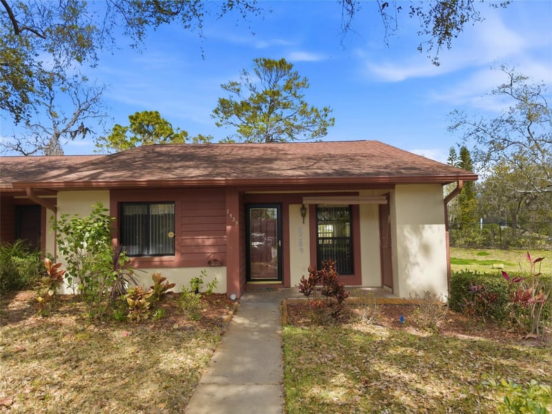 7535 Greystone Dr, Hudson, FL 34667